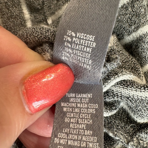 * ❤️AERIE by AMERICAN EAGLE   SWEATER  XSMALL - Picture 5 of 9